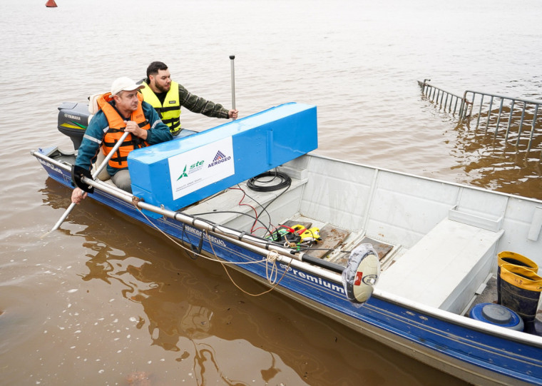 Batimetria iniciou no Guaíba na manhã desta quarta-feira próximo à Usina Do Gasômetro
