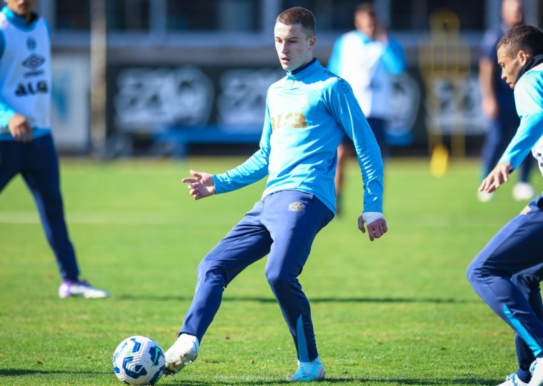 Igor Serrote está recuperado de lesão e torna-se opção para Mano Menezes 