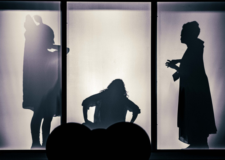 Compilado de esquetes e cenas cômicas escritas por Fábio Porchat, Agora é que são elas! estreia no Teatro da Bourbon Country nesta quarta e quinta-feira