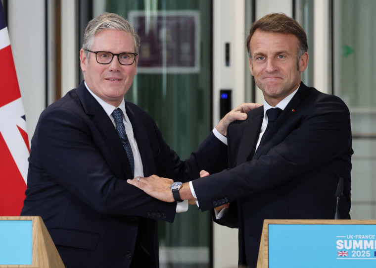 Anúncio foi feito em visita de Macron a Starmer em Londres