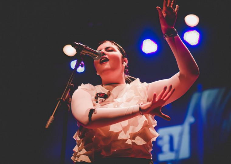 A artista Mariana Estol foi a vencedora da edição de 2024 do concurso