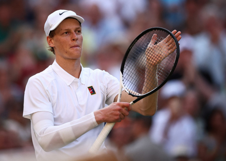 Número 1 do mundo voltou a bater o veterano, desta vez por 3 sets a 0 