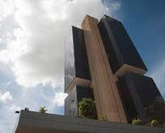 BC limita a R$ 15 mil valor de TED e Pix para instituições que usam empresas de serviços de tecnologia