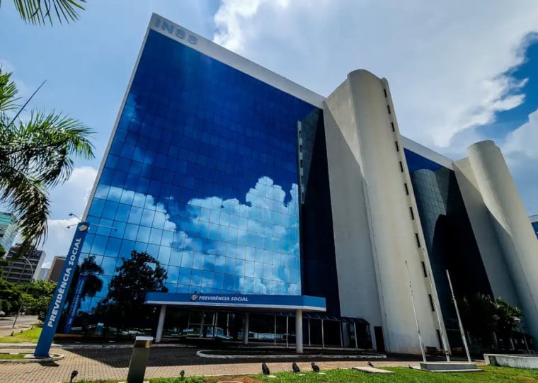 Ambec recebeu R$ 394,5 milhões de repasses do INSS entre 2023 e abril deste ano