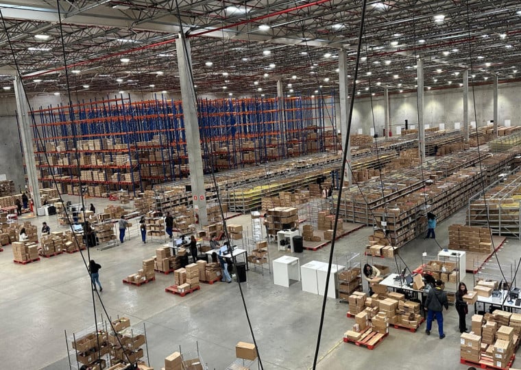 Gigante de cosméticos já opera em área de 10 mil metros quadrados dentro do complexo da Cubbo Brasil, que está localizado no Distrito Industrial de Cachoeirinha