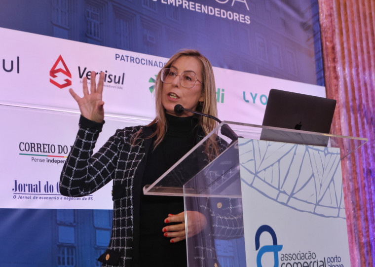 Fernanda Barth, secretária de Desenvolvimento Econômico, Turismo e Eventos, participou do Menu POA da Associação Comercial de Porto Alegre