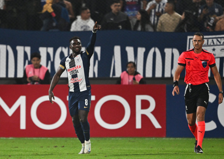 Castillo foi o autor do segundo gol que complicou a vida dos gremistas na competição