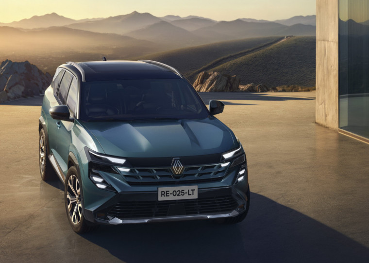 Rodas serão de 19 polegadas, e teto com vidro panorâmico poderá vir pintado de preto