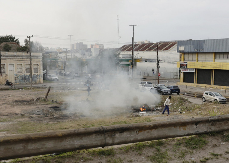 pg3 Queima de fios para obter cobre