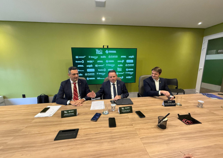 Carlos Antunes, Ronaldo Santini e Rafael Goelzer participaram do anúncio na Federasul   