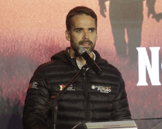 Leite diz ter recebido com "desânimo" prisão domiciliar de Bolsonaro