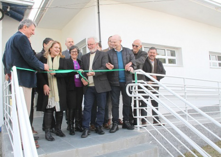 Durante o evento de inaugura&ccedil;&atilde;o, tamb&eacute;m foi firmada a cria&ccedil;&atilde;o do Hub de Inova&ccedil;&atilde;o do Leite, uma rede colaborativa que visa acelerar a inova&ccedil;&atilde;o na cadeia produtiva do leite | PAULO LANZETTA/EMBRAPA/DIVULGA&Ccedil;&Atilde;O/CIDADES