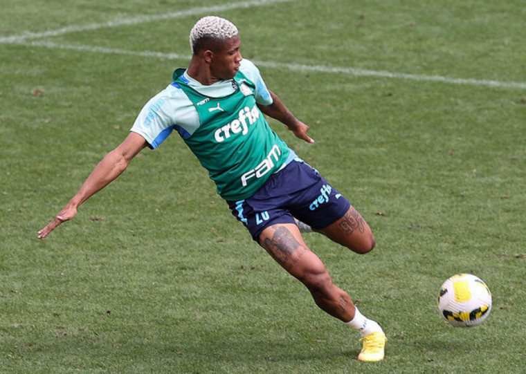 Valor da negociação deve figurar entre os 22 milhões de euros