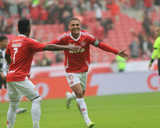 Inter vence o Ceará com atuação consistente e se distancia do Z-4 do Brasileirão