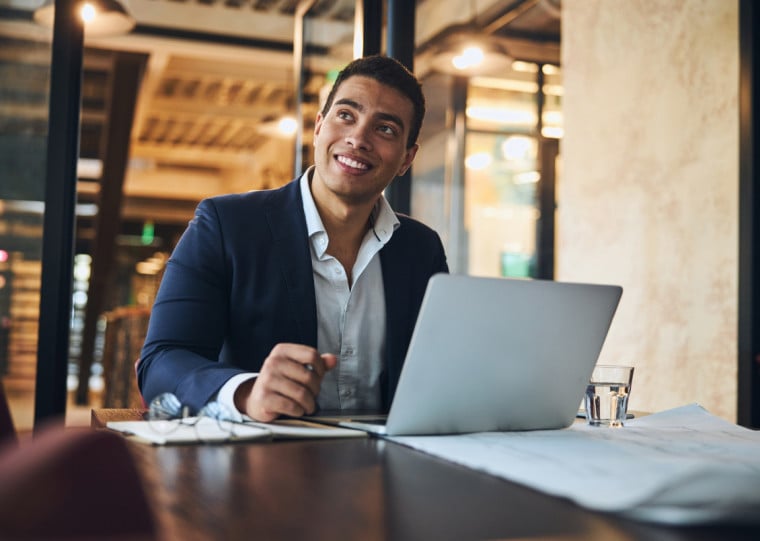 55% dos profissionais citam mudanças importantes em seu trabalho no último ano