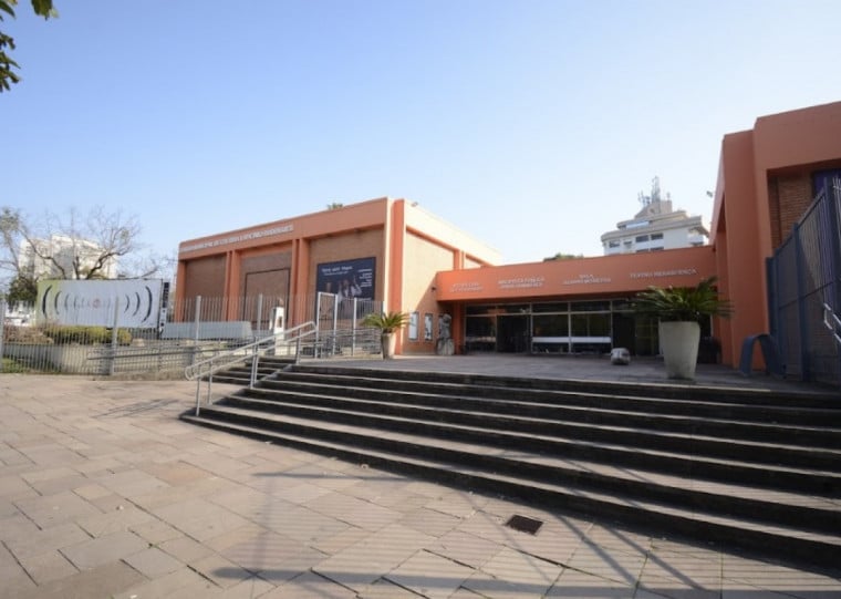 A mudança ocorre em virtude do fechamento temporário do Teatro Renascença