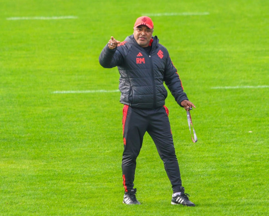 Projetando a primeira vitória fora de casa, Inter visita o Santos na Vila