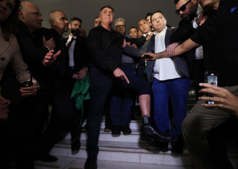 Há suspeita de uso de material de soldagem para retirar a tornozeleira