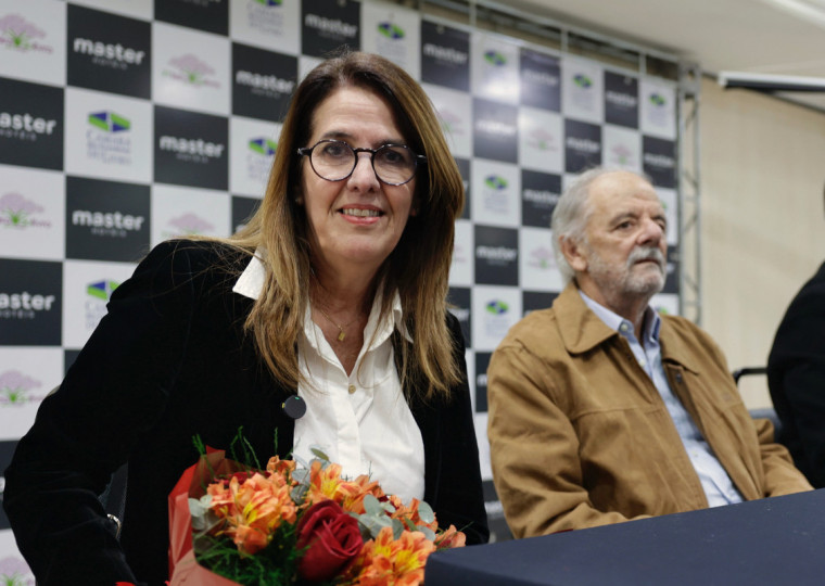 Nascida em 20 de agosto de 1961, em Porto Alegre, Martha Medeiros é autora de obras consagradas
