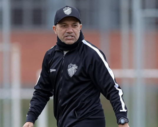 Futebol brasileiro ignora continuidade e repete demissões de treinadores