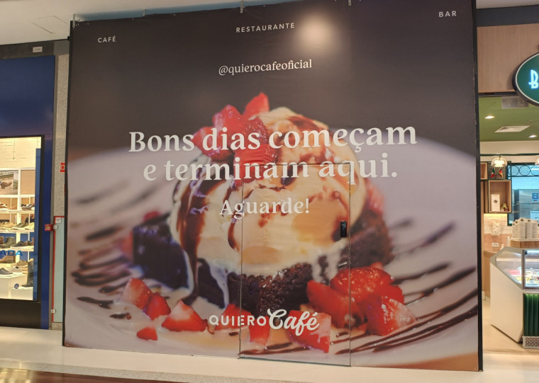 Tapume no piso Jockey do complexo mostra onde vai ser o Quiero Café