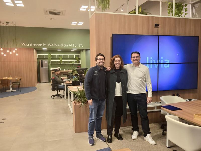 Lucas Silva, Nicole Franco e Fabricio Avini s&atilde;o os empreendedores &agrave; frente da Livia Med Foto: Livia Med/Divulga&ccedil;&atilde;o/JC