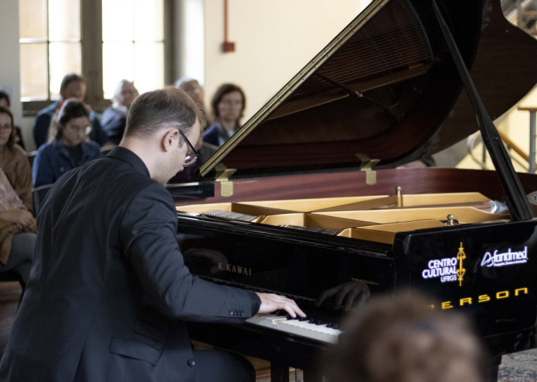 Musicista participa do projeto Solo Piano no próximo dia 28, segunda-feira, às 12h30
