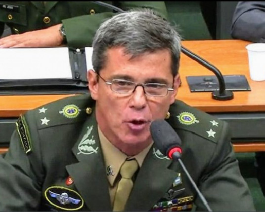 Quem é o general Mario Fernandes, que admitiu plano de matar autoridades