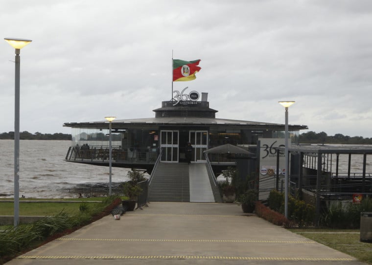 Mesmo com predomínio das nuvens no céu são esperadas temperaturas agradáveis, que variam entre a mínima de 22ºC e a máxima de 28ºC.