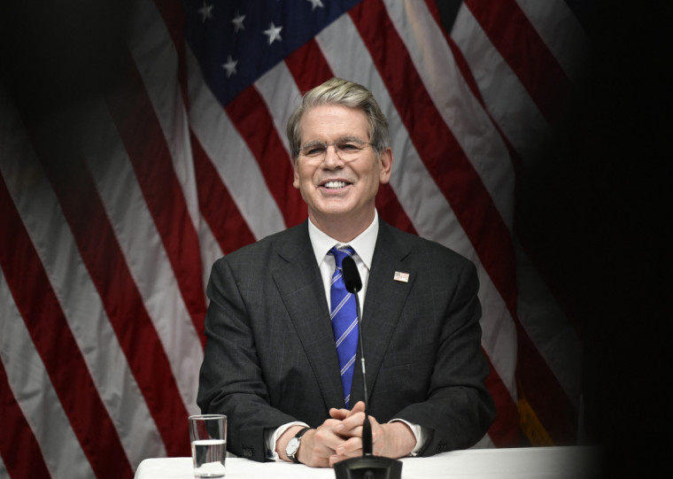 Meta é manter a América Latina sob influência dos EUA, diz Bessent