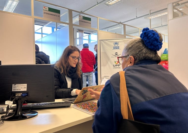 Segundo Patrícia Noschang (e), coordenadora do Balcão Migra da UPF, dificuldade de acesso à moradia é um dos problemas enfrentados pelos migrantes na região