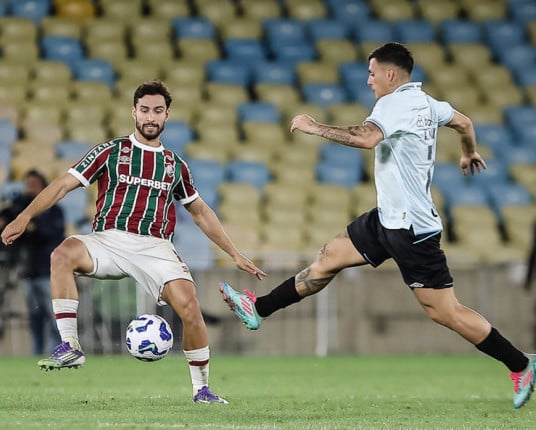Grêmio perde duelo de tricolores e não consegue engatar sequência de vitórias