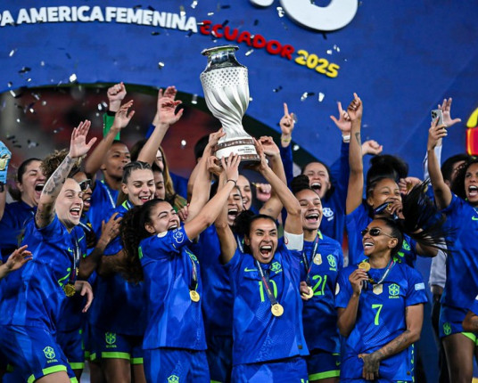 Brasil leva a melhor sobre a Colômbia em final de reviravoltas na Copa América