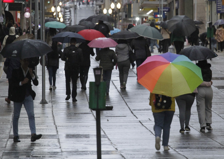  o pico de instabilidade deve ocorrer a partir de domingo (21), quando a chegada de uma frente fria deve intensificar as chuvas, com acumulados acima de 100 mm