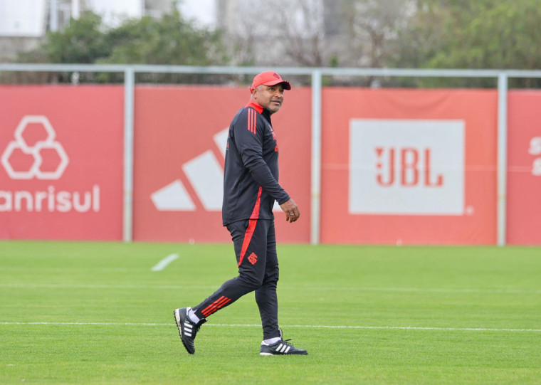 Técnico se encontra no momento de maior instabilidade no clube 