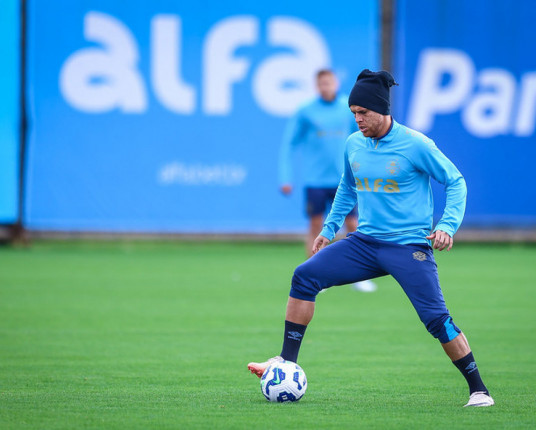 Mano Menezes inicia semana de preparação para enfrentar o Sport