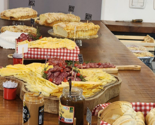 APLs resistem com criatividade em meio à escassez de recursos