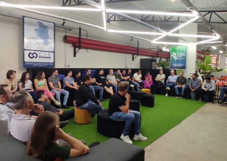 Visitas às associadas fortalece a troca de experiências e de conhecimentos