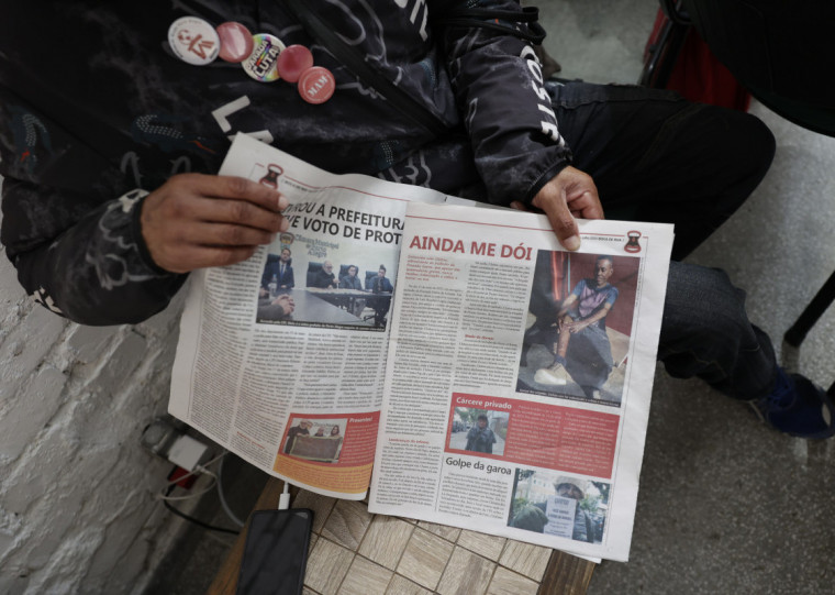 Reunião para pautas do Jornal Boca de Rua, feito por moradores de rua, com apoio da ALICE (Agência Livre para a Informação, a Cidadania e a Educação).  Jornalista Rosina Duarte. Responsabilidade Social. | TÂNIA MEINERZ/JC