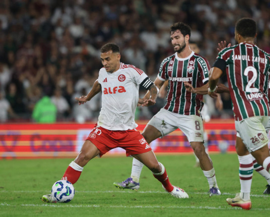 Em mais uma noite sem inspirações, Inter empata com o Fluminense e se despede da Copa do Brasil