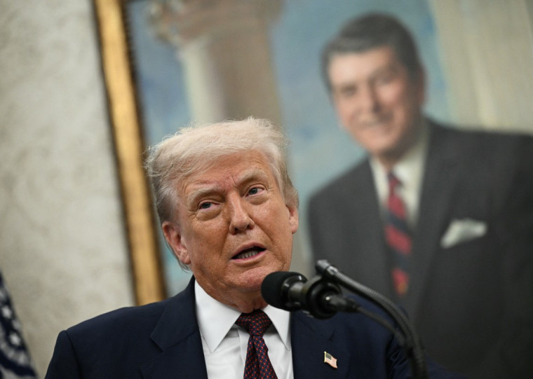 Trump disse que dinheiro das tarifas vem de "países que têm se aproveitado dos Estados Unidos"