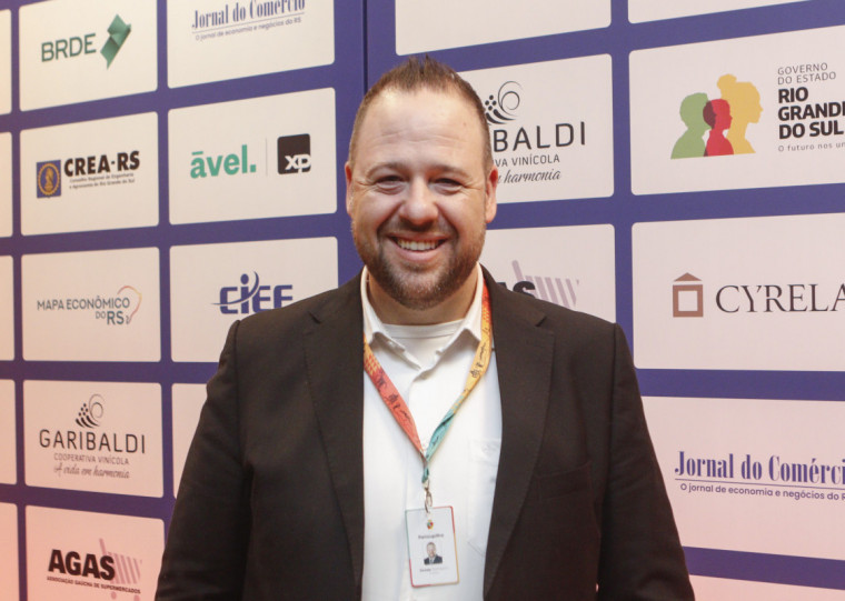 Prefeito de Farroupilha, Jonas Tomazini no Mapa Econômico 2025 - Garibaldi