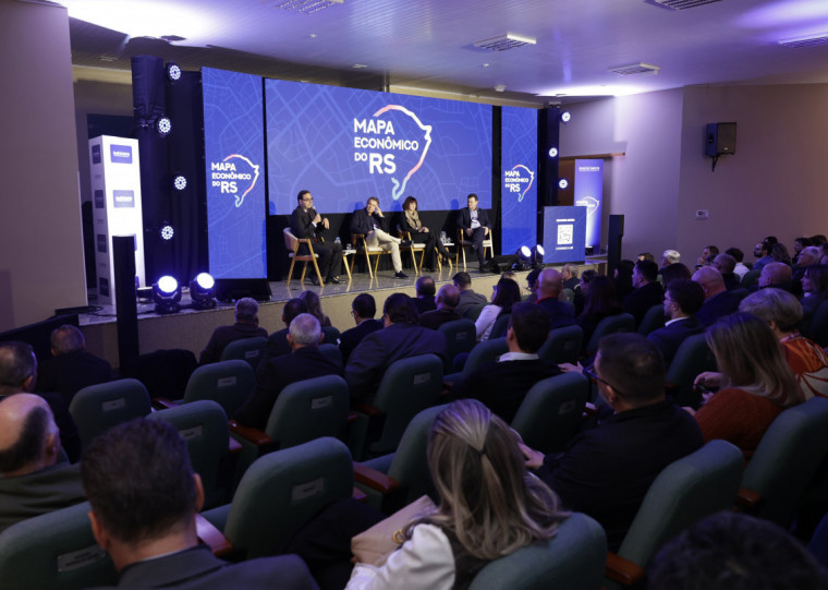 Mapa Econômico do RS reuniu uma centena de lideranças políticas e empresariais na CIC Garibaldi nesta quinta-feira (07)