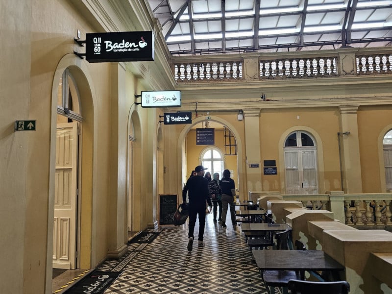 O Baden Torrefa&ccedil;&atilde;o fica no segundo andar do Mercado P&uacute;blico de Porto Alegre Foto: Isadora Jacoby/Especial/JC