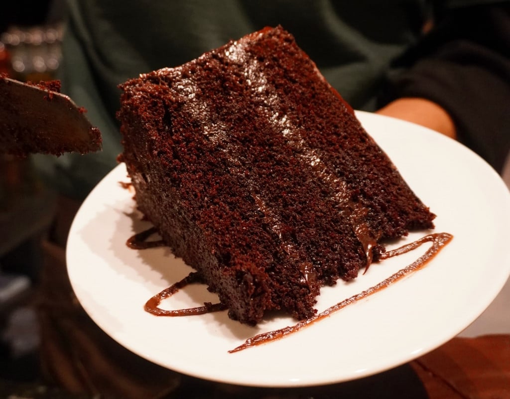 A doceria, comandada por Fernando, conta com receitas de fam&iacute;lia, como a torta Matilda e a chocotorta argentina | HAY CAF&Eacute;/DIVULGA&Ccedil;&Atilde;O/JC