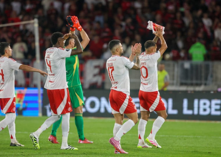 Agora, equipe de Roger Machado vai ter que buscar sua primeira vitória contra os cariocas pela Libertadores