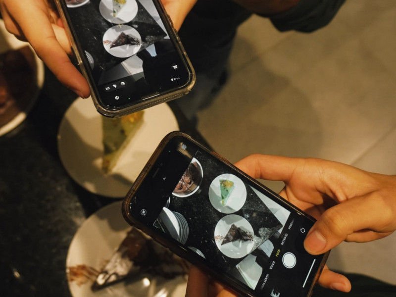 No cardápio das preferências nacionais, pizza (63,9%) e churrasco (61,9%) lideram Foto: HAY CAFÉ/DIVULGAÇÃO/JC