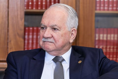 Fachin tira pedido de investigação contra Mendonça do inquérito das fake news
