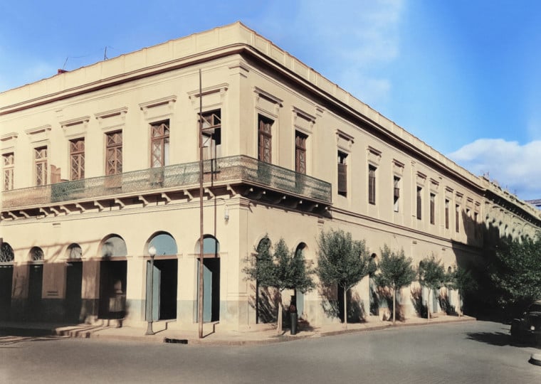 Primeira sede do Clube do Comércio, em foto de 1896, ano de sua inauguração
