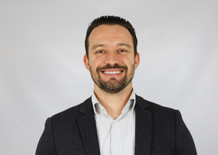 Carlos Alessandro Dall’ Agno, diretor comercial da Dellamed